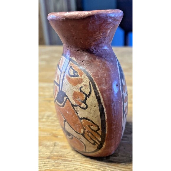 Aztec Style Vase Primitive Mexican Terracotta Rustic 4" Tall Native American - Picture 2 of 6